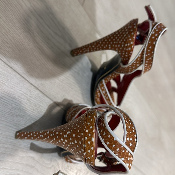 Charles Jourdan Paris Slingback Peep Toe Pumps Heels Stiletto Size 7M - Picture 8 of 8